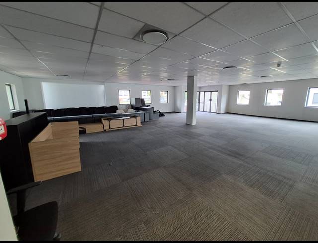 567M² OFFICE TO LET IN RIVONIA